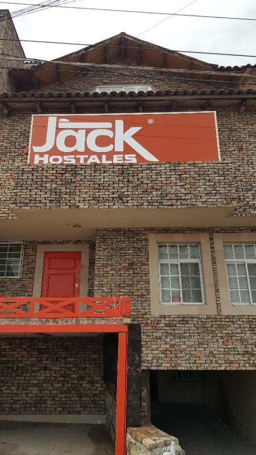 Jack Hostales León Buitenkant foto